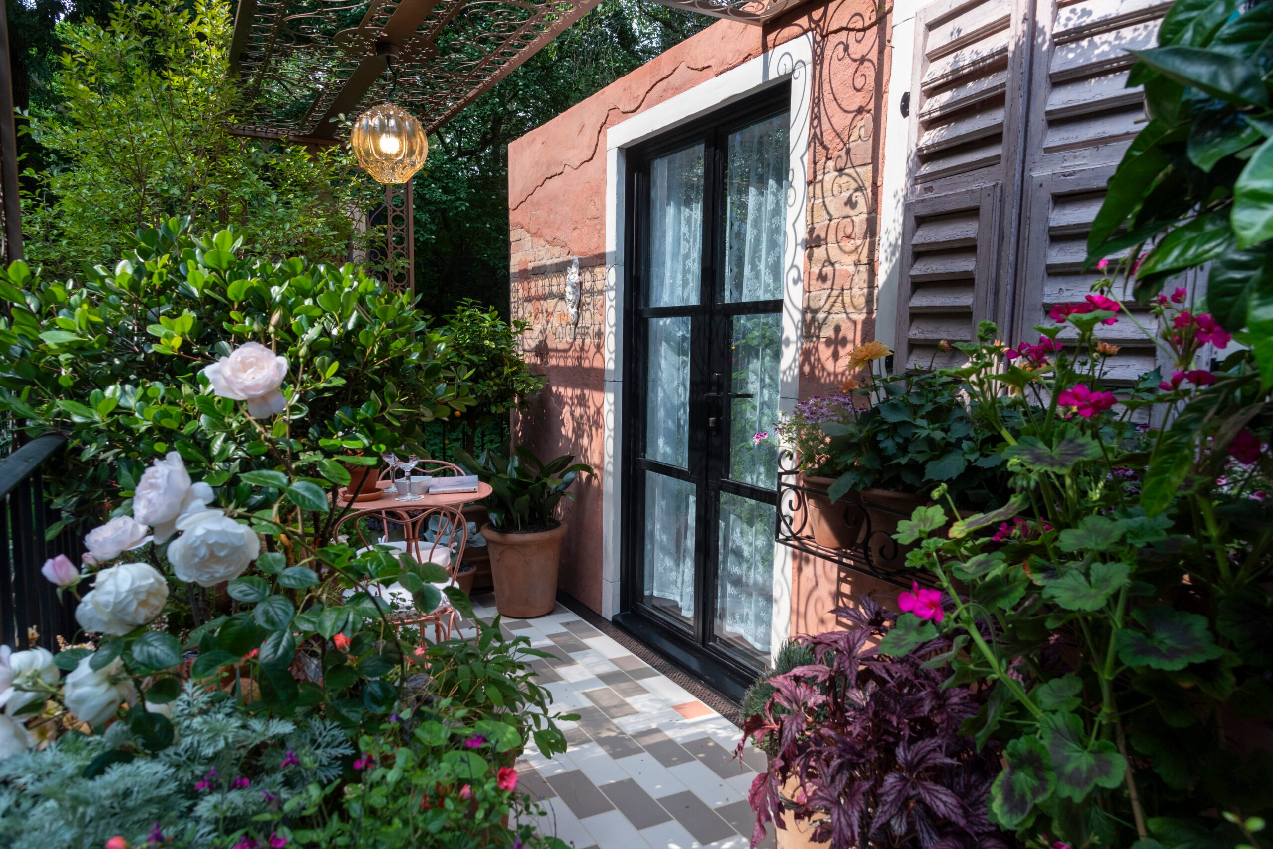 La Mia Venezia at RHS Chelsea Flower Show. Designed by Michela Trinca. Balcony Garden.