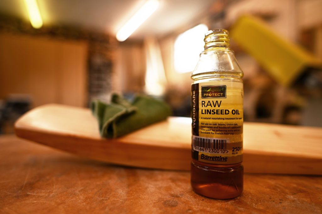 A bottle of linseed oil