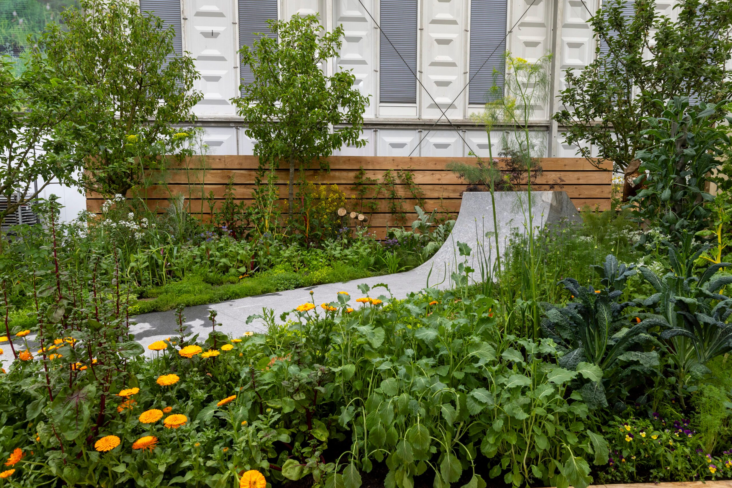 Planet Good Earth at RHS Chelsea Flower Show 2024. Designed by Betongpark and Urban Organic. Sponsored Project Giving Back. All About Plants Garden.