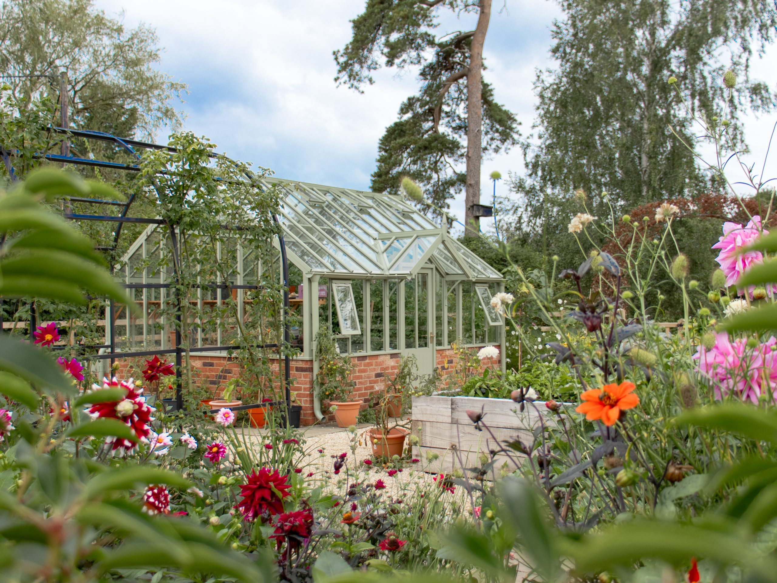 © White Cottage Greenhouses