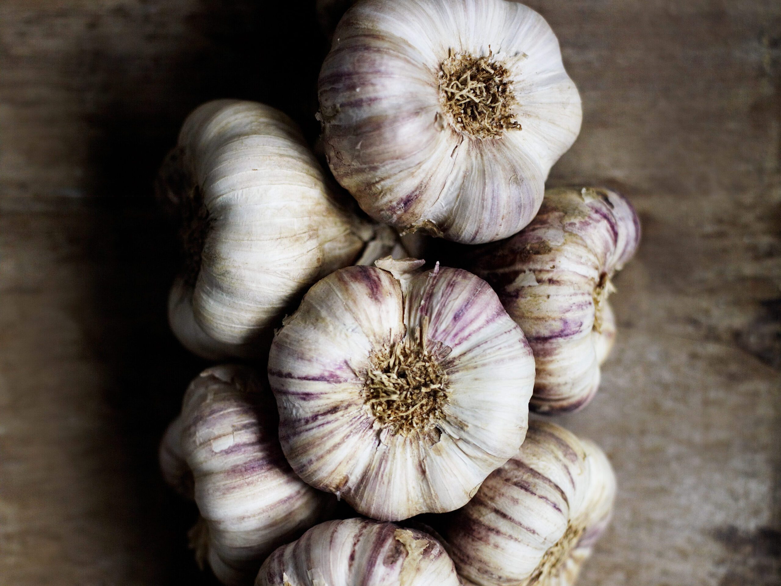 Plaited garlic