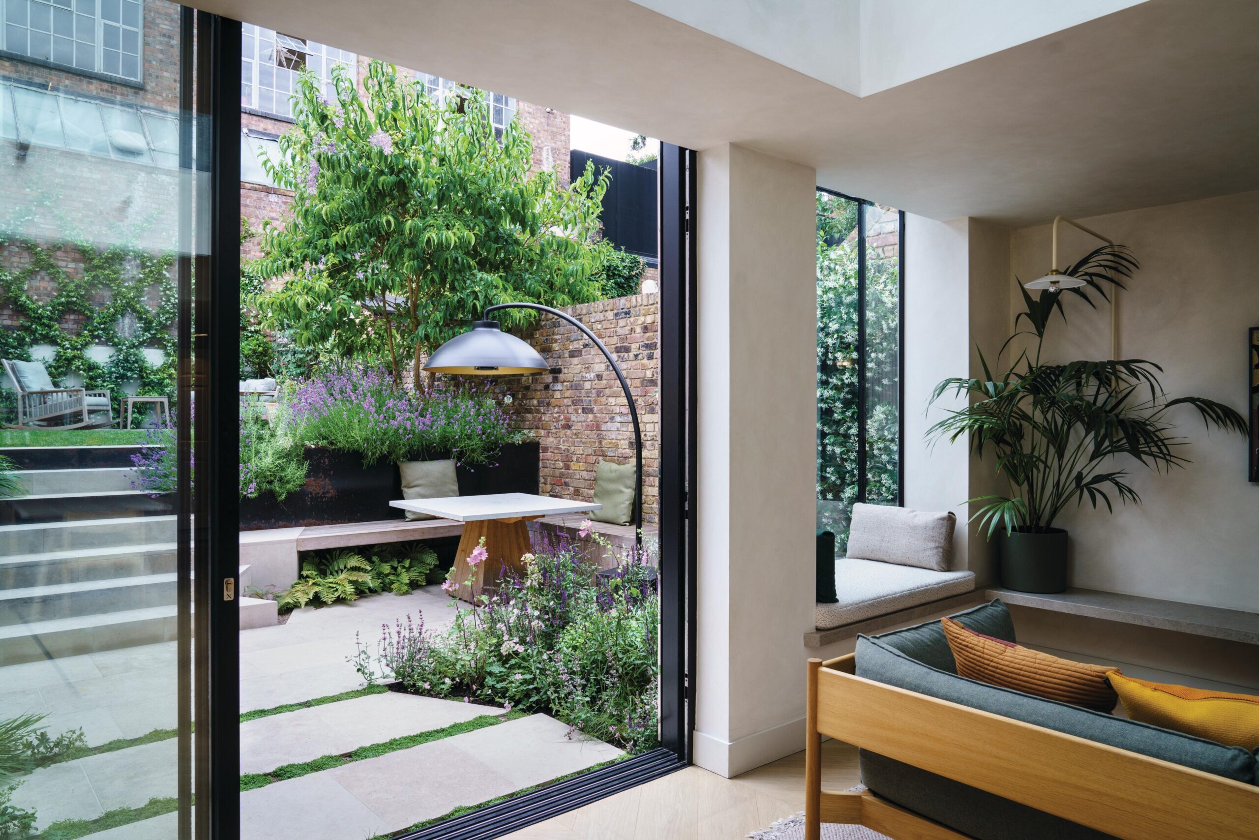 A small garden designed by Farlam and Chandler