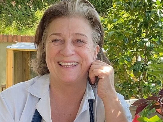 Caroline Quentin