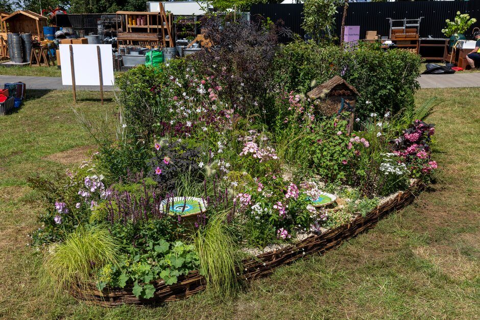The Yin and Yang Pocket Planting. Designed by Alexandra Gray.