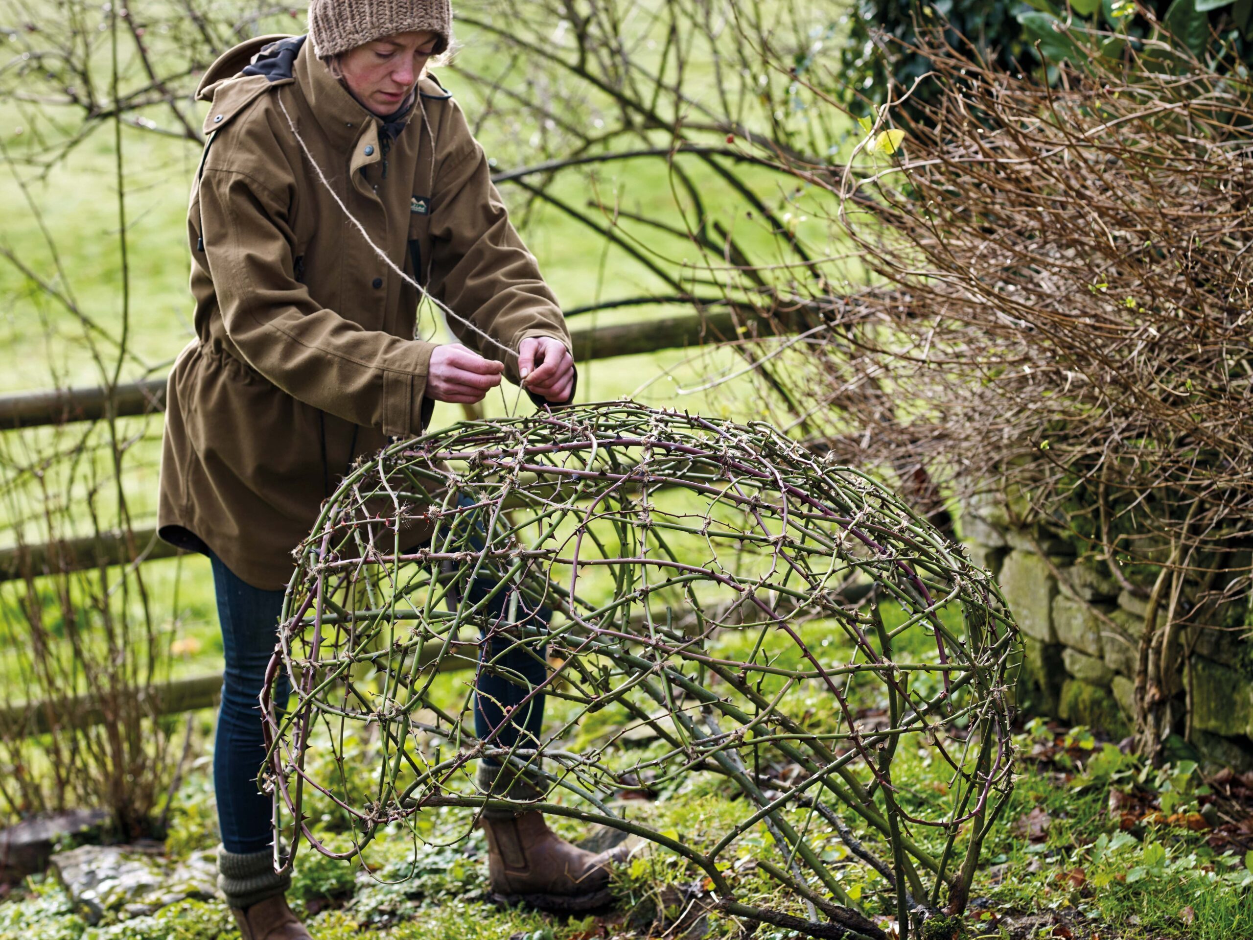 Jenny Barnes creating a rose sculpture